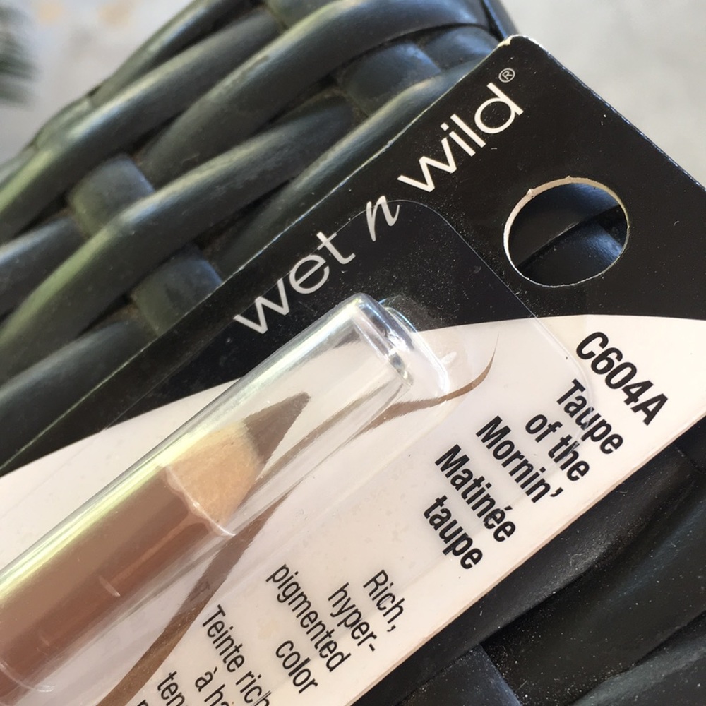 Taupe Eyeliner
